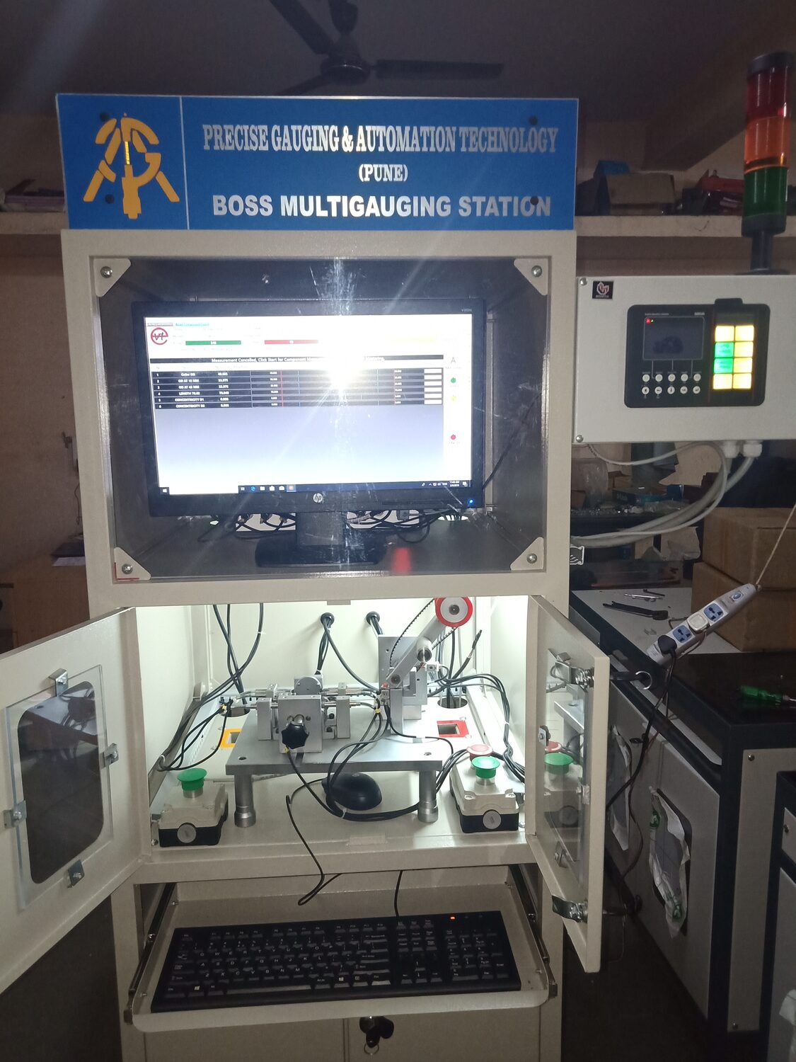 Boss multigauging station with PC display